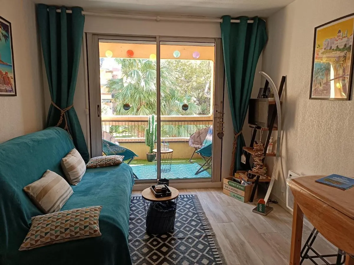 Studio Paradise Entre Mer Et Pins Saint-Raphael  0*, Saint-Raphael (Var)